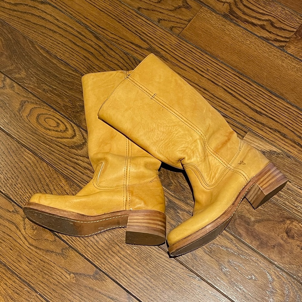 FRYE 14L Leather boot, color: Banana, FRYE signature crunch leather.
